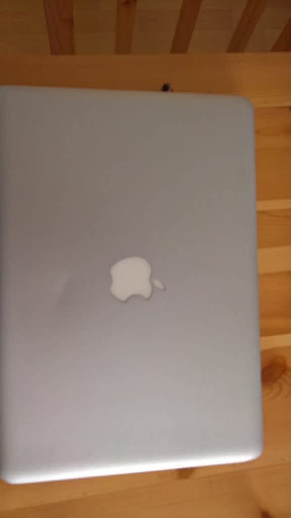 Macbook 2008 Apple Bazar