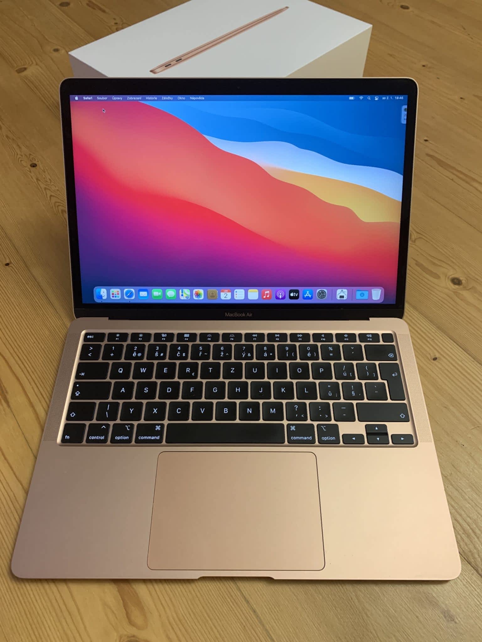 MacBook Air 13,3“ 2020 512/8,záruka 2023 Apple Bazar