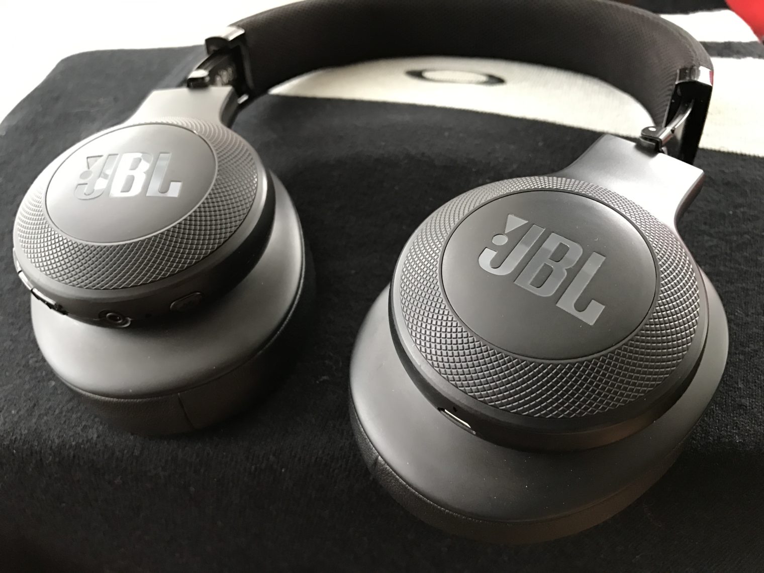 JBL e550bt