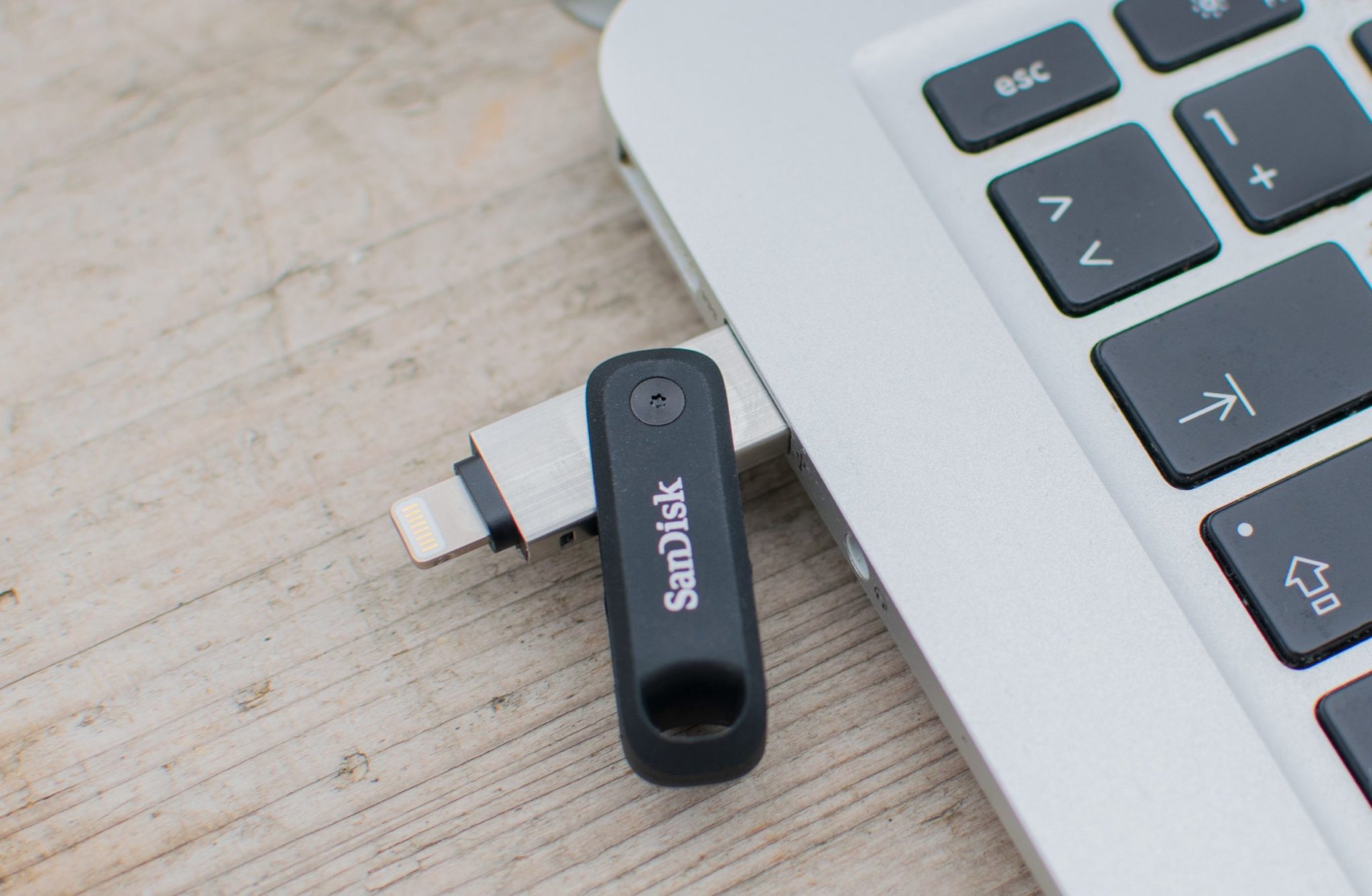 Recenze SanDisk iXpand Flash Drive Go: Dejte sbohem nedostatku paměti