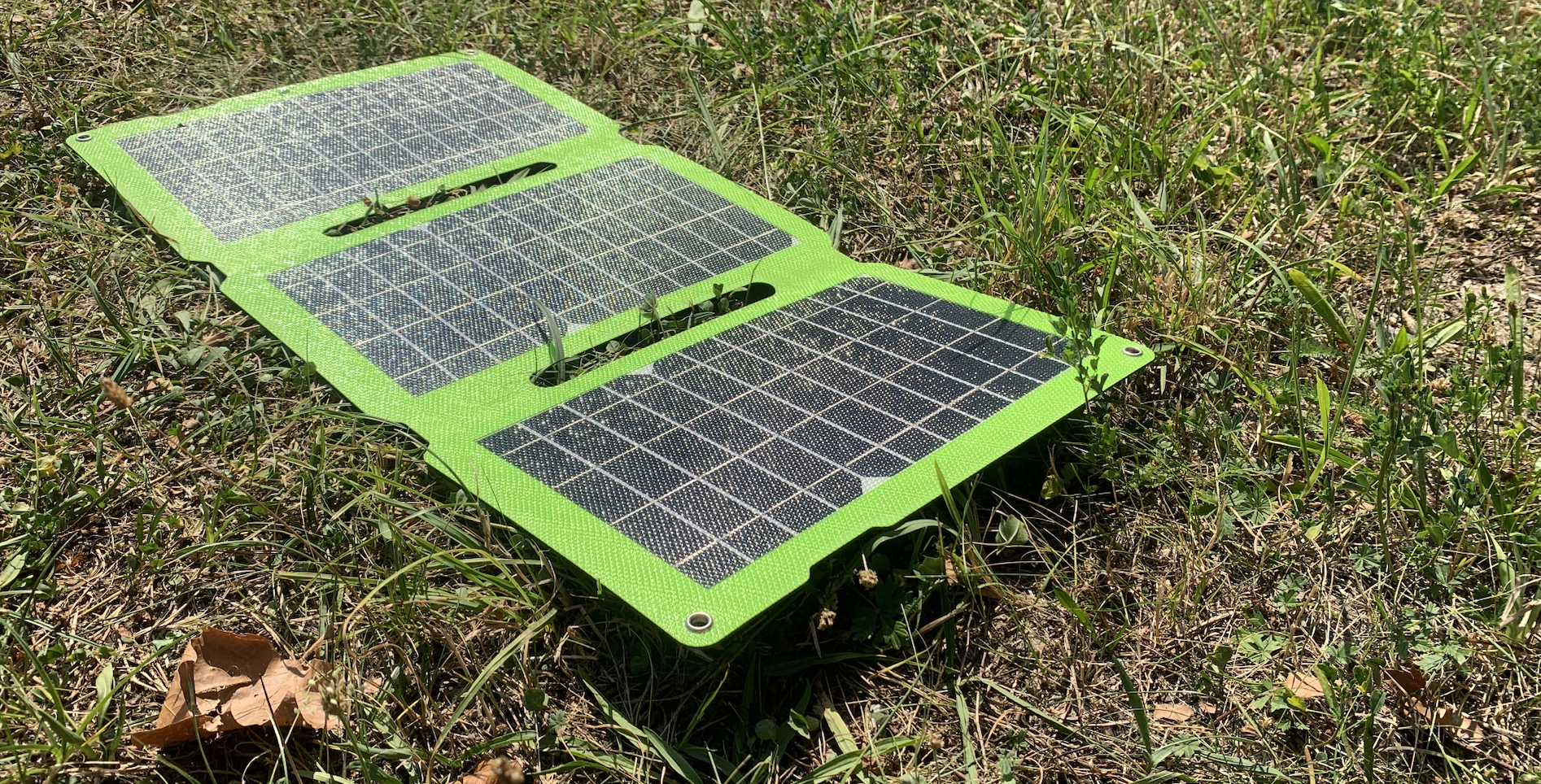 Review of Swissten solar panels (not only) for charging: practicality combined with decent performance